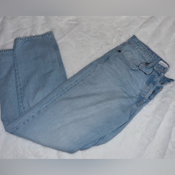 Zara Straight Leg Button Zipper Jeans - Picture 2 of 2